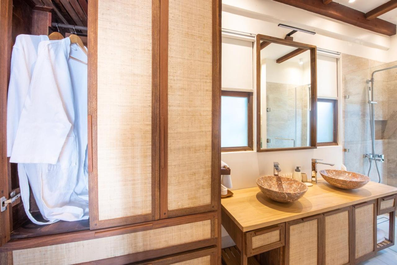 L'Osteria Luxe Beachfront B&B Хенерал Луна Екстериор снимка