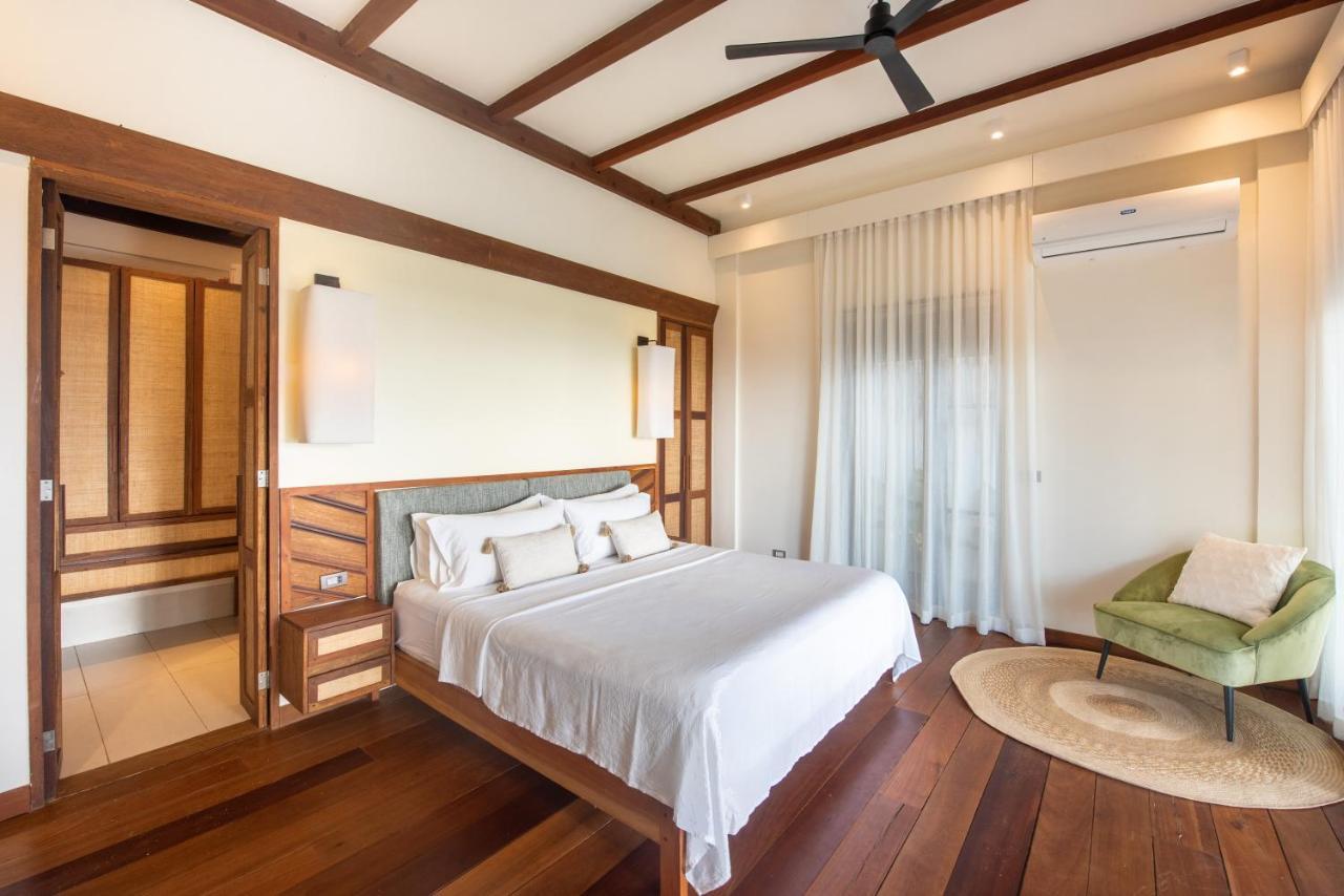 L'Osteria Luxe Beachfront B&B Хенерал Луна Екстериор снимка