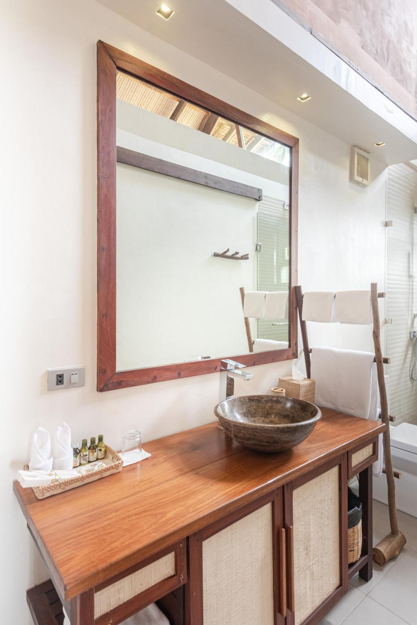 L'Osteria Luxe Beachfront B&B Хенерал Луна Екстериор снимка