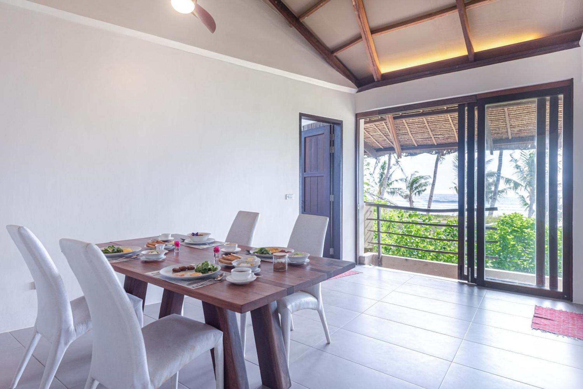 L'Osteria Luxe Beachfront B&B Хенерал Луна Екстериор снимка